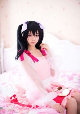 玩山村女娃的小屁股_4K视频大全
