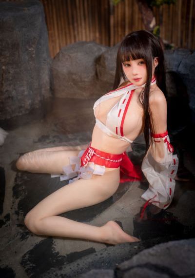 嫩模被蹂躏到高潮呻吟_免费高清日本成人在线
