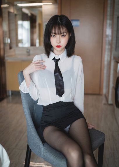 岳女双飞高潮_高清影视在线观看