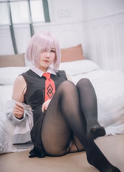 欧洲美女大片免费播放器视频_1080完整版观看