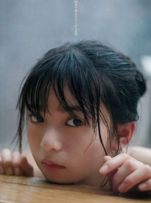 伸进内衣揉捏她的乳尖h文娱乐圈_免费完整版高清