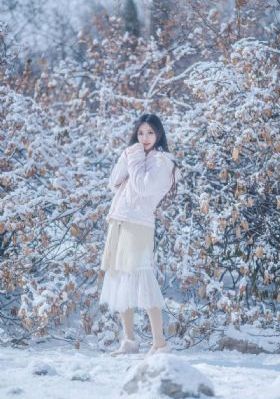 白嫩老师h玉足脚交视频_1080免费观看视频